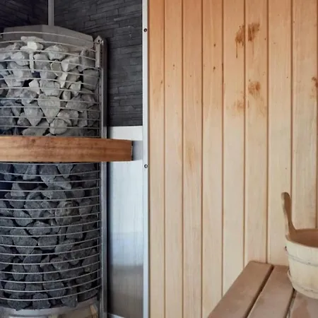 Apartamento Romantique In Alezzi Cu Piscina Interioara Incalzita Sauna Masaj Gym Parking