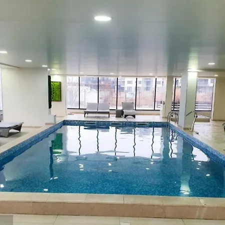 Romantique In Alezzi Cu Piscina Interioara Incalzita Sauna Masaj Gym Parking * Navodari