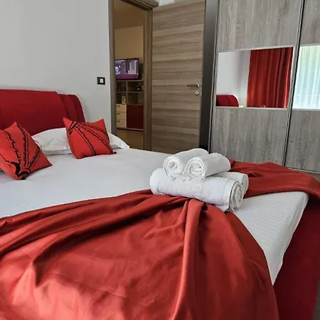 Apartment Romantique In Alezzi Cu Piscina Interioara Incalzita Sauna Masaj Gym Parking