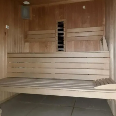 Apartment Romantique In Alezzi Cu Piscina Interioara Incalzita Sauna Masaj Gym Parking *