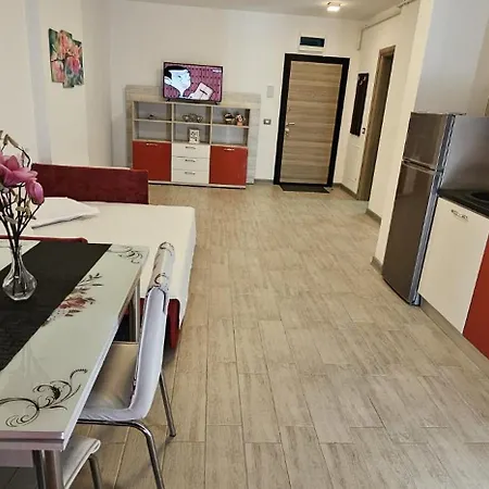 Romantique In Alezzi Cu Piscina Interioara Incalzita Sauna Masaj Gym Parking