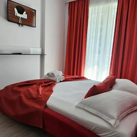 Romantique In Alezzi Cu Piscina Interioara Incalzita Sauna Masaj Gym Parking