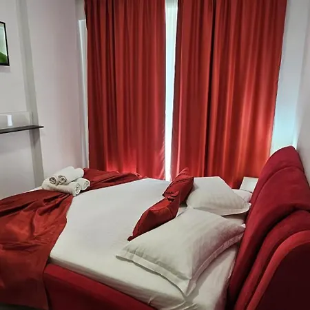 Romantique In Alezzi Cu Piscina Interioara Incalzita Sauna Masaj Gym Parking
